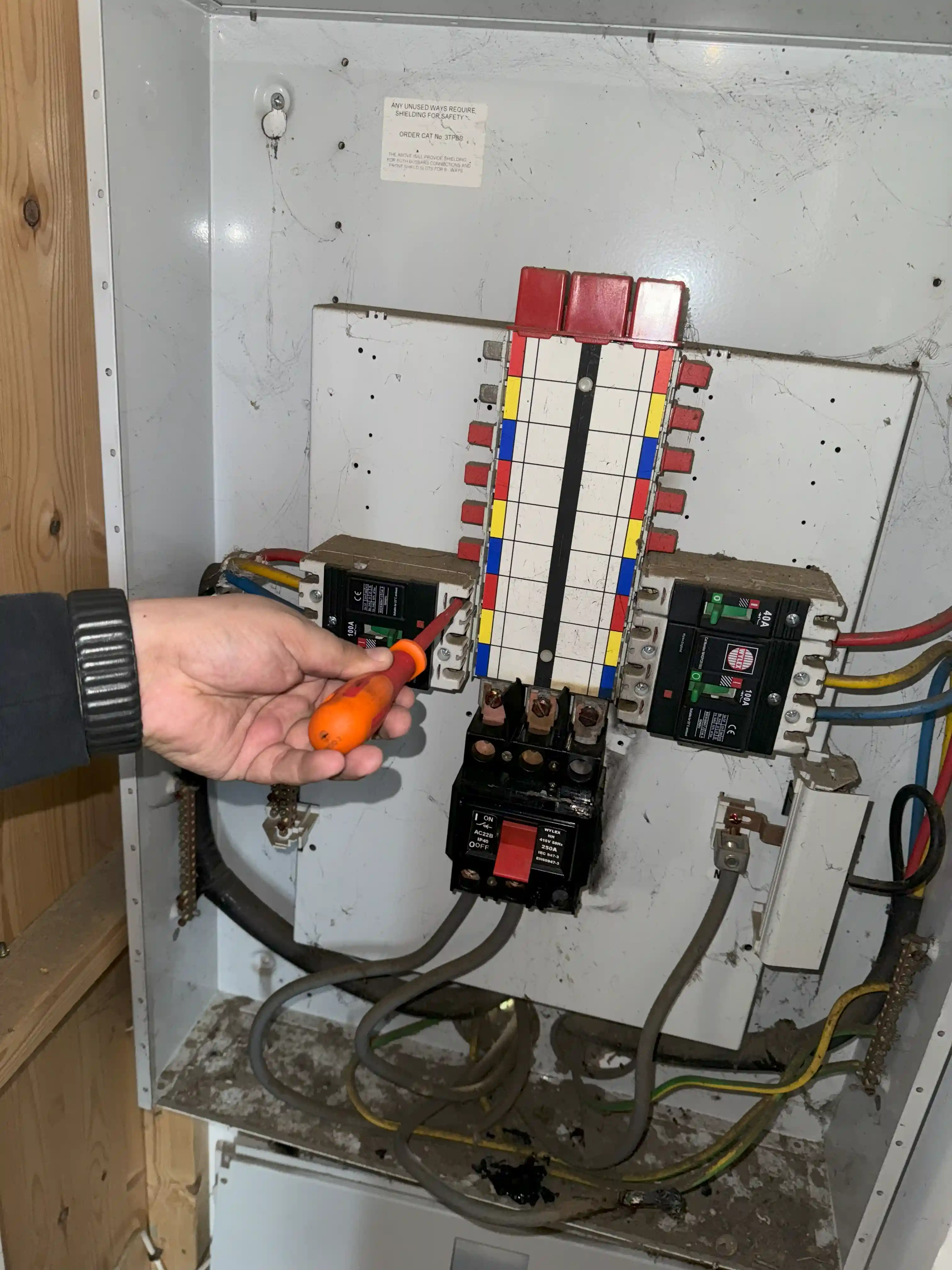 Emergency Electrician Kent